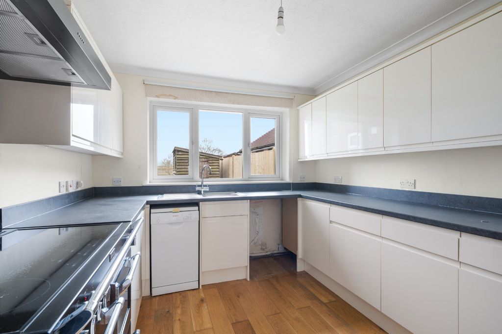 Property photo 3 of 14 Picture No. 10