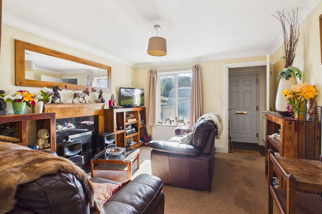 Property photo 3 of 22