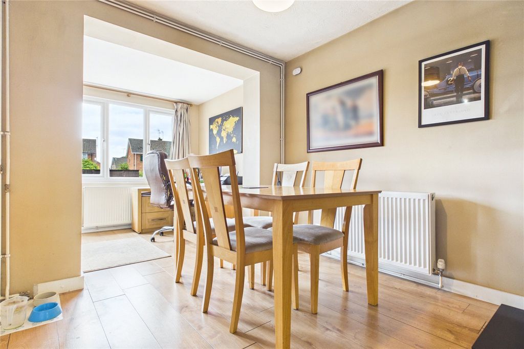 Property photo 3 of 19 Dining Room