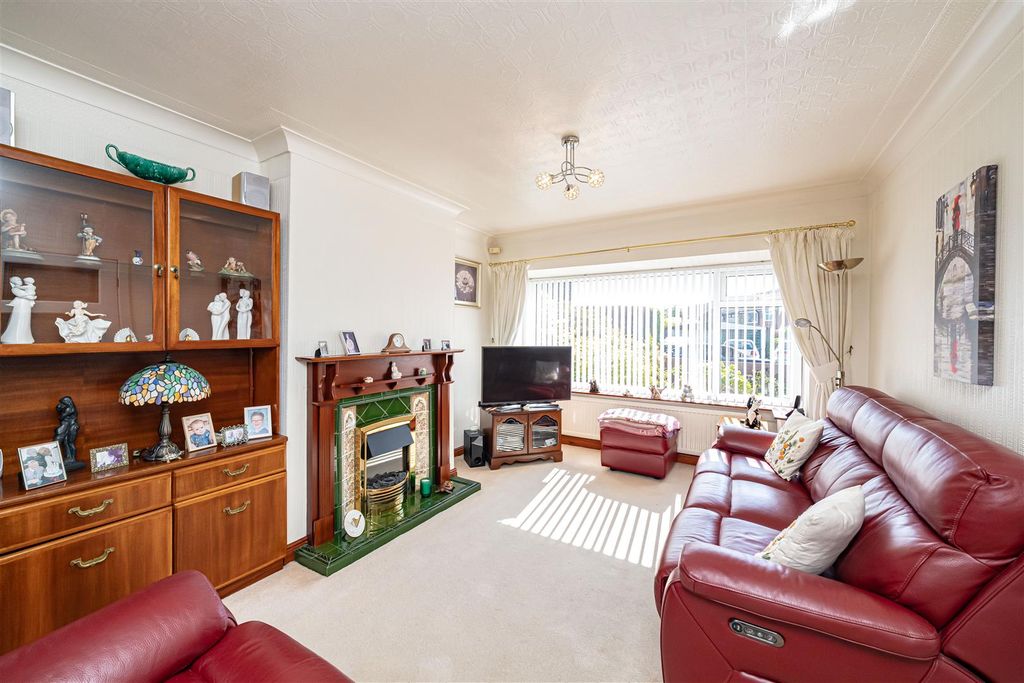 Property photo 2 of 24 Upton-5.Jpg