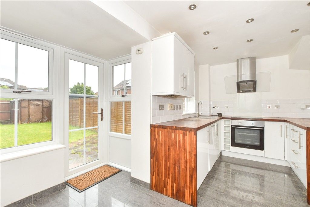 Property photo 3 of 15 Kitchen/Diner