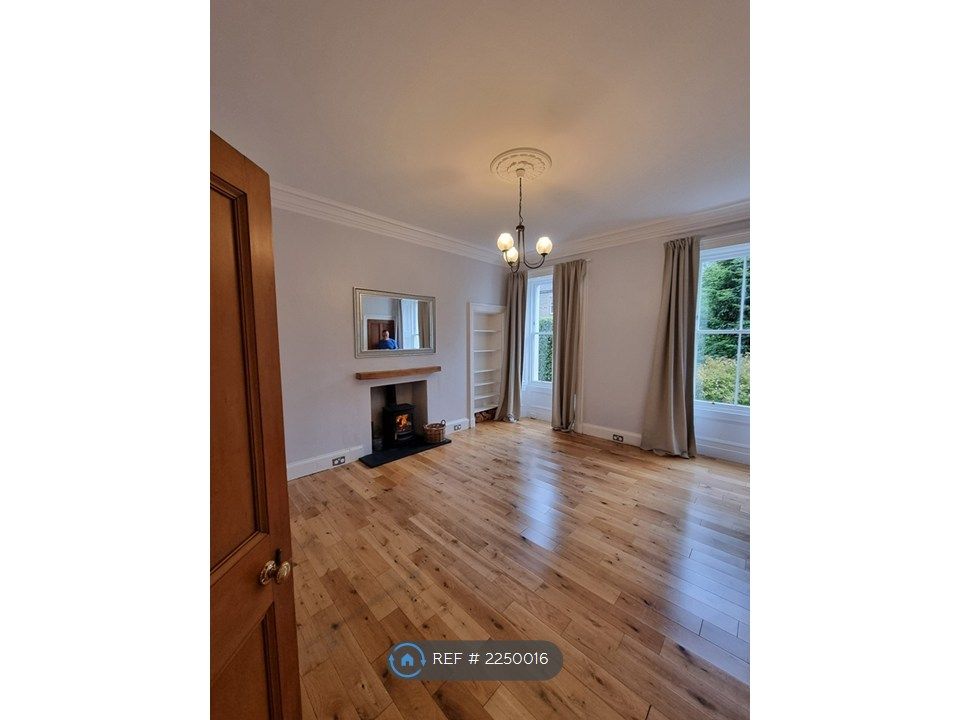 Property photo 2 of 29