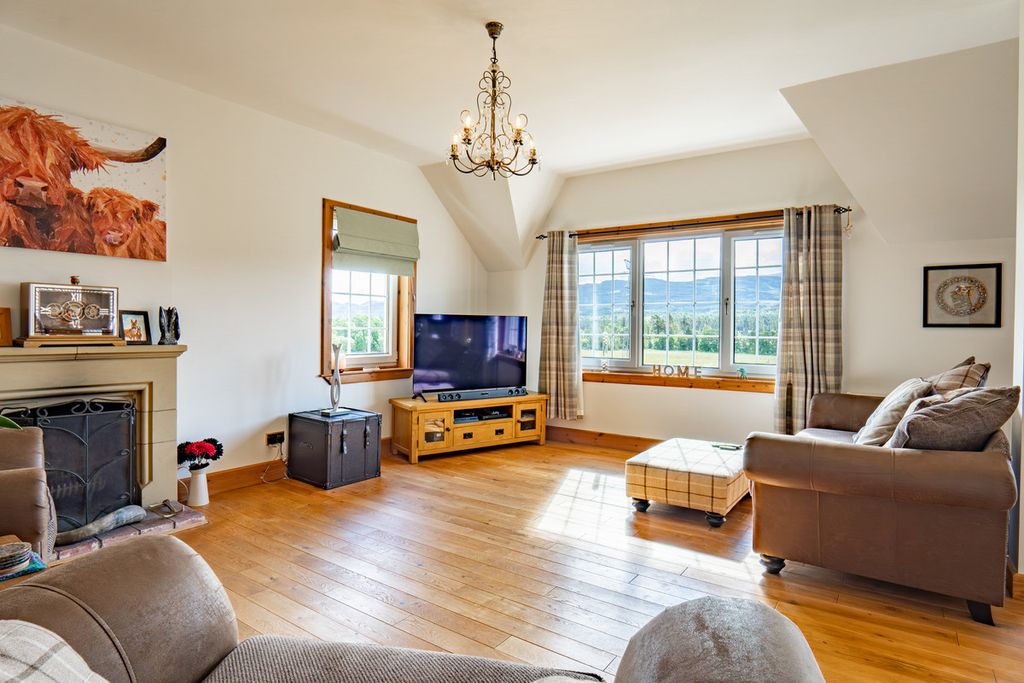 Property photo 2 of 47