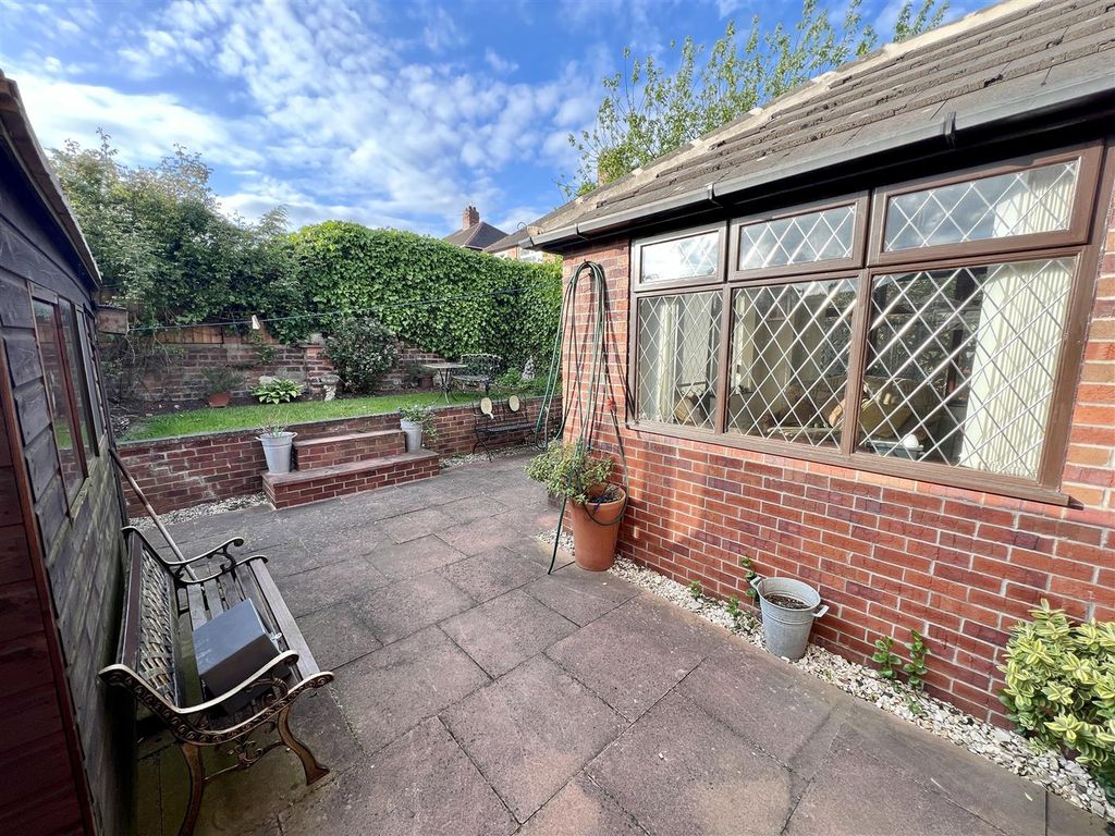 Property photo 3 of 12