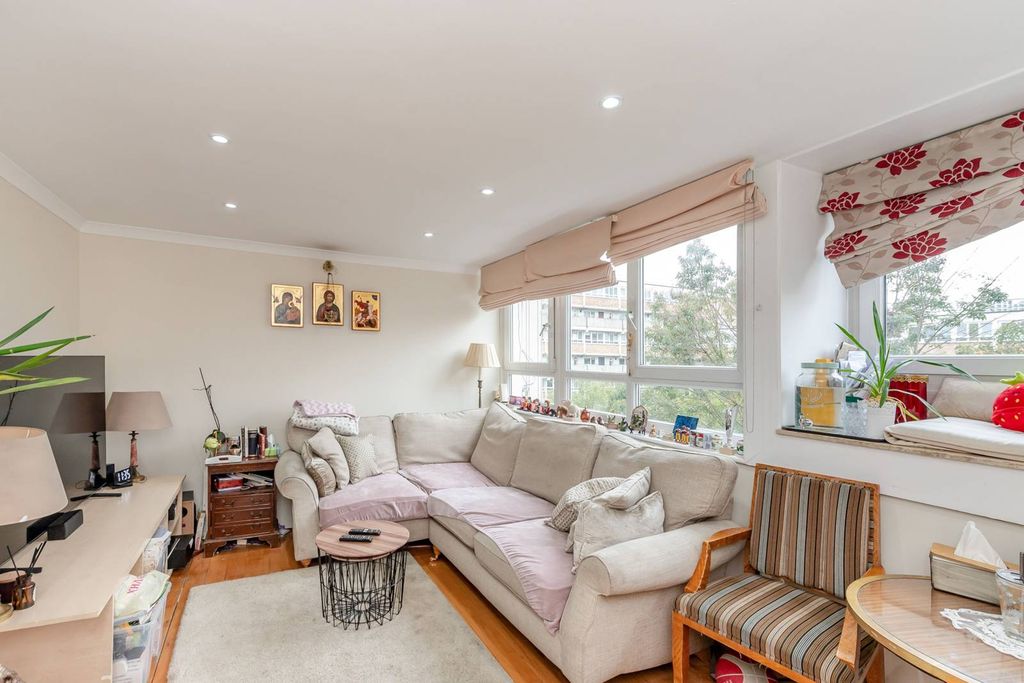 Property photo 3 of 6