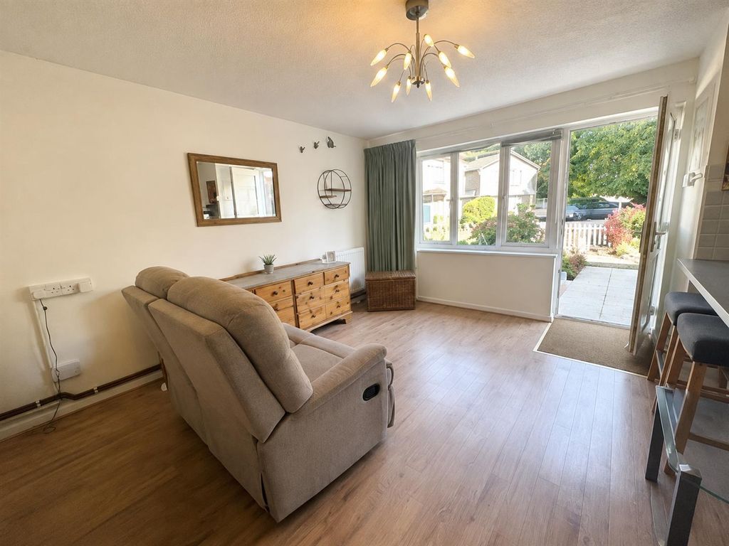 Property photo 3 of 8