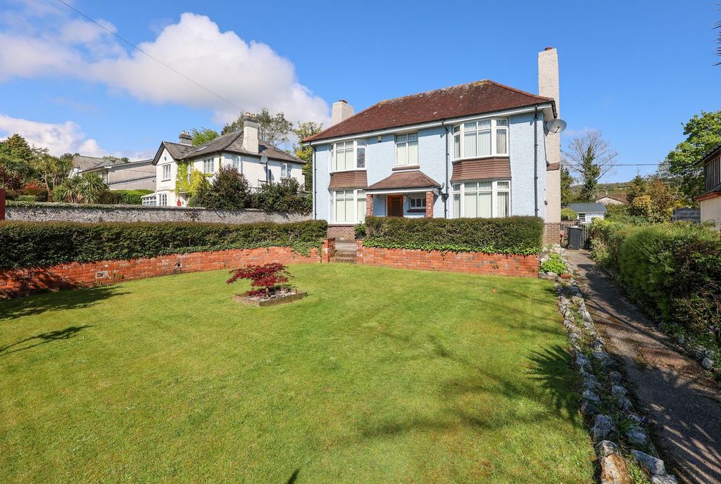 Property photo 1 of 22