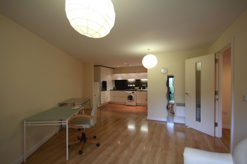 Property photo 2 of 7