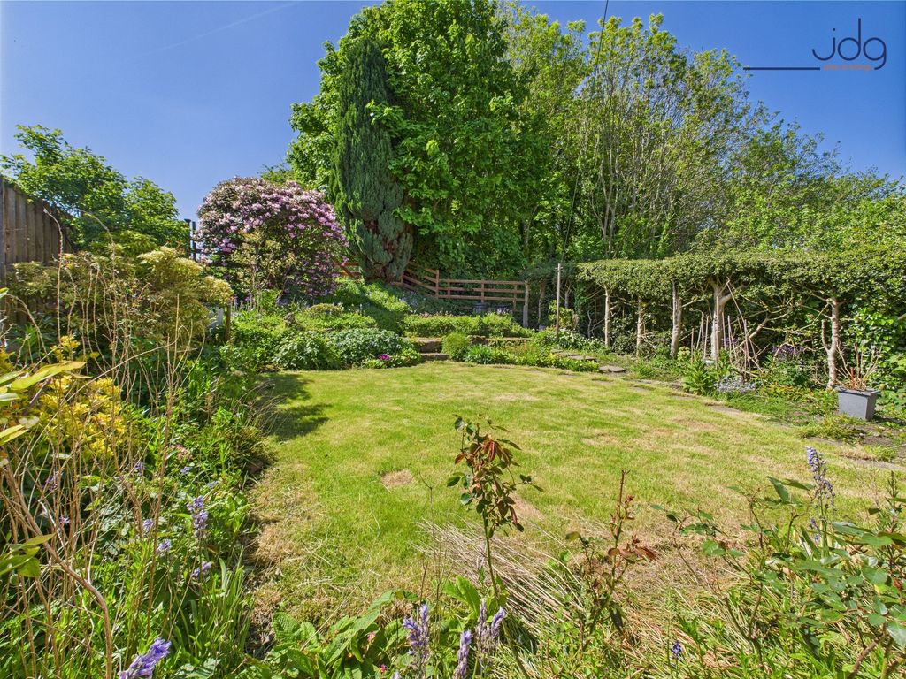 Property photo 2 of 21 Back Garden