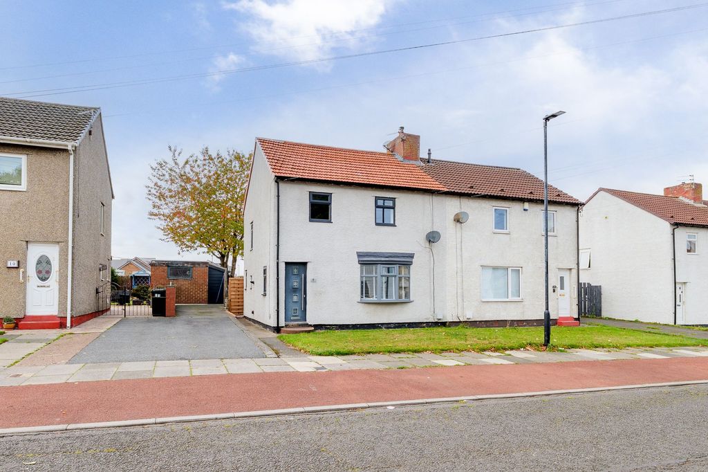Property photo 1 of 19 External