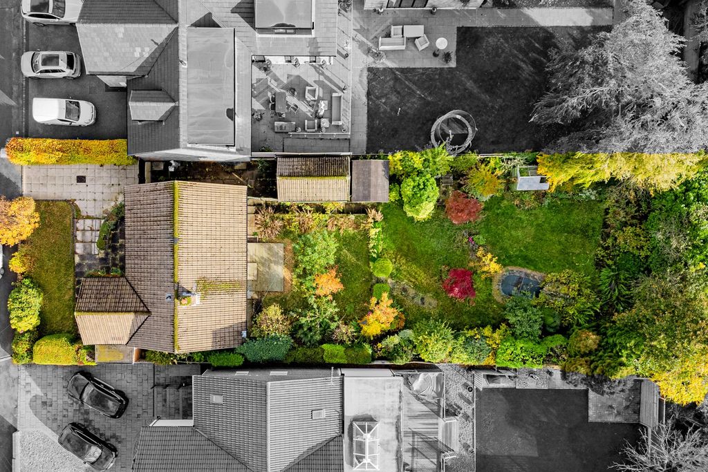 Property photo 3 of 25