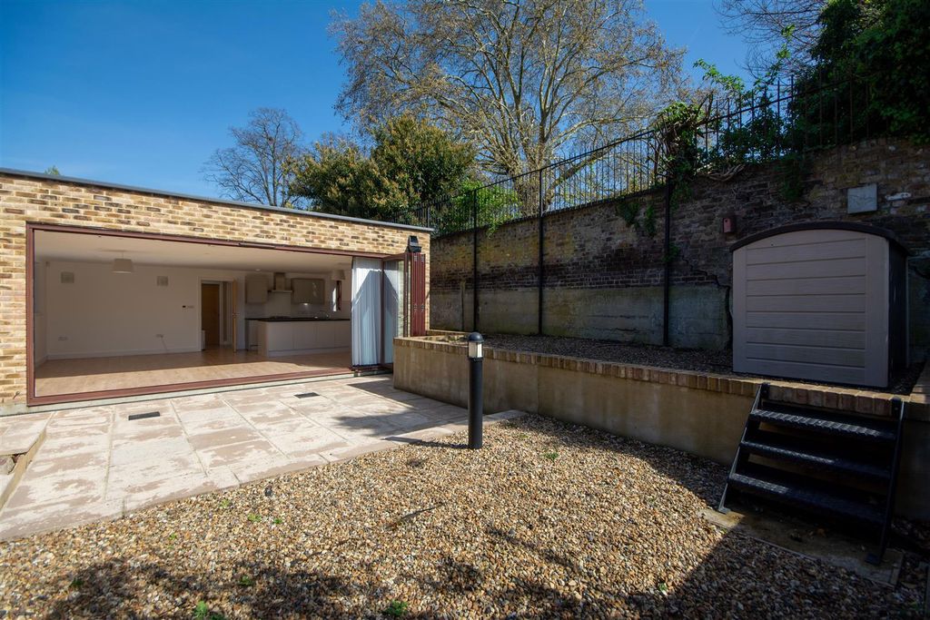 Property photo 1 of 18 Yyjh6lG8P025_6Gg3Sb7Dq.Jpg