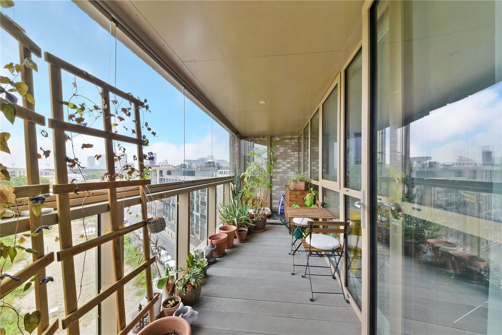 Property photo 3 of 16 Balcony