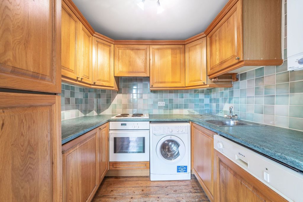 Property photo 2 of 5