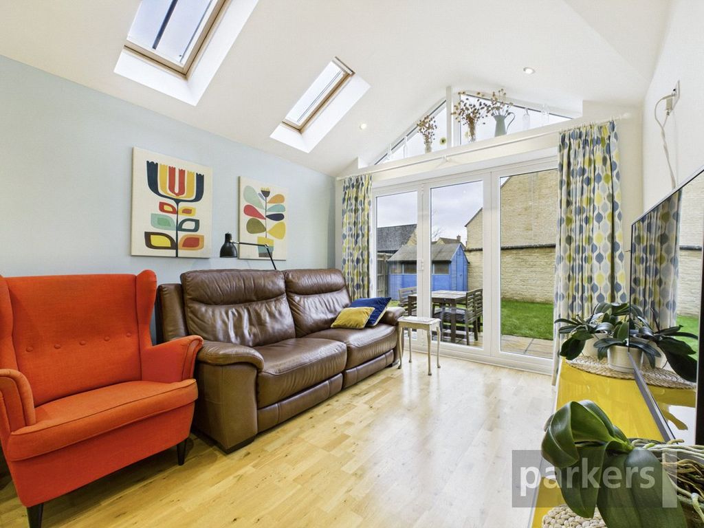 Property photo 3 of 34 Living/Dining