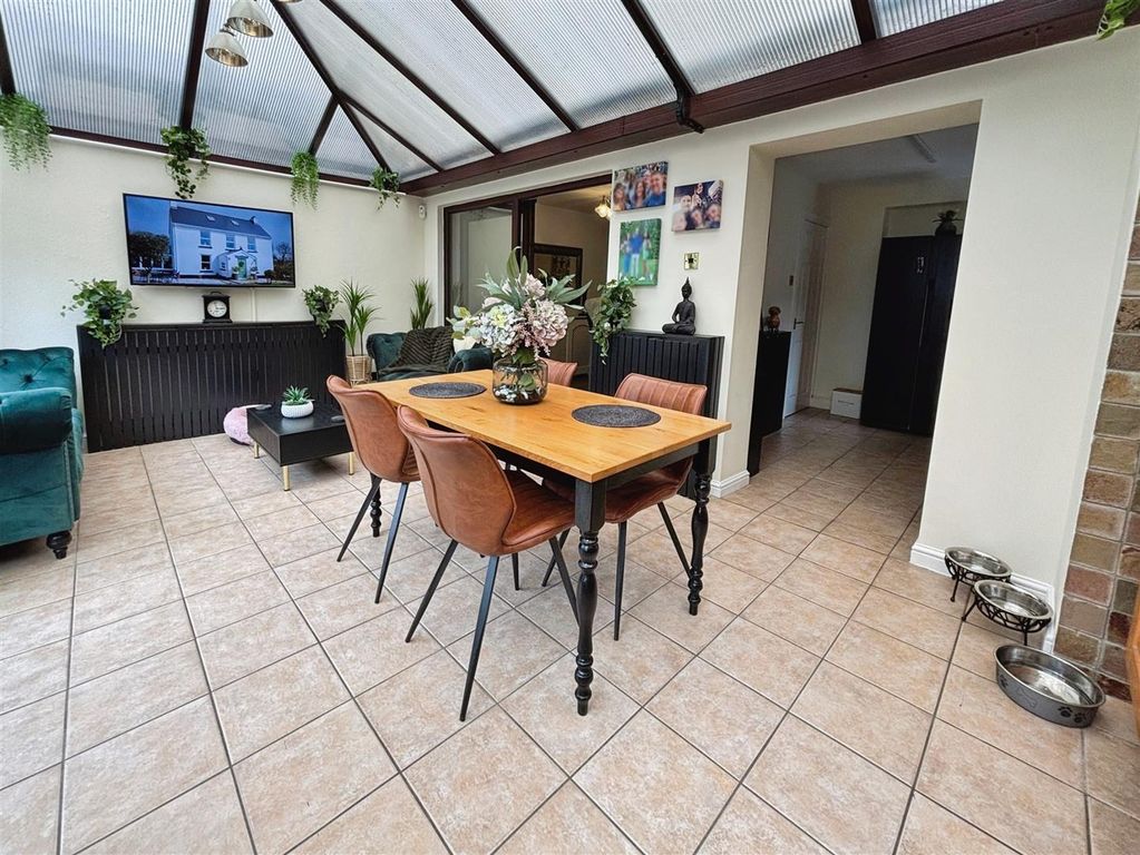 Property photo 2 of 18 Kitchen/Diner