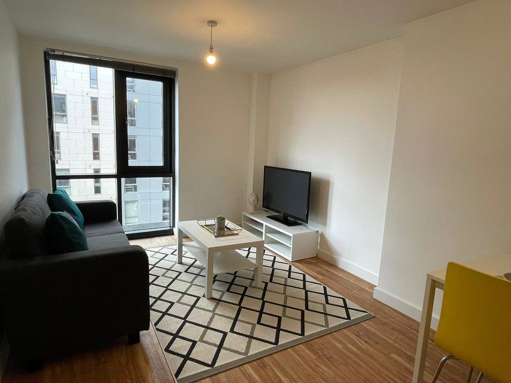 Property photo 3 of 6 Picture No. 17