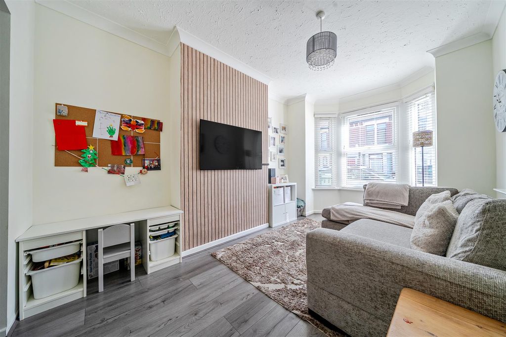 Property photo 2 of 19 1435152-14-69d63c7737E22.Jpg