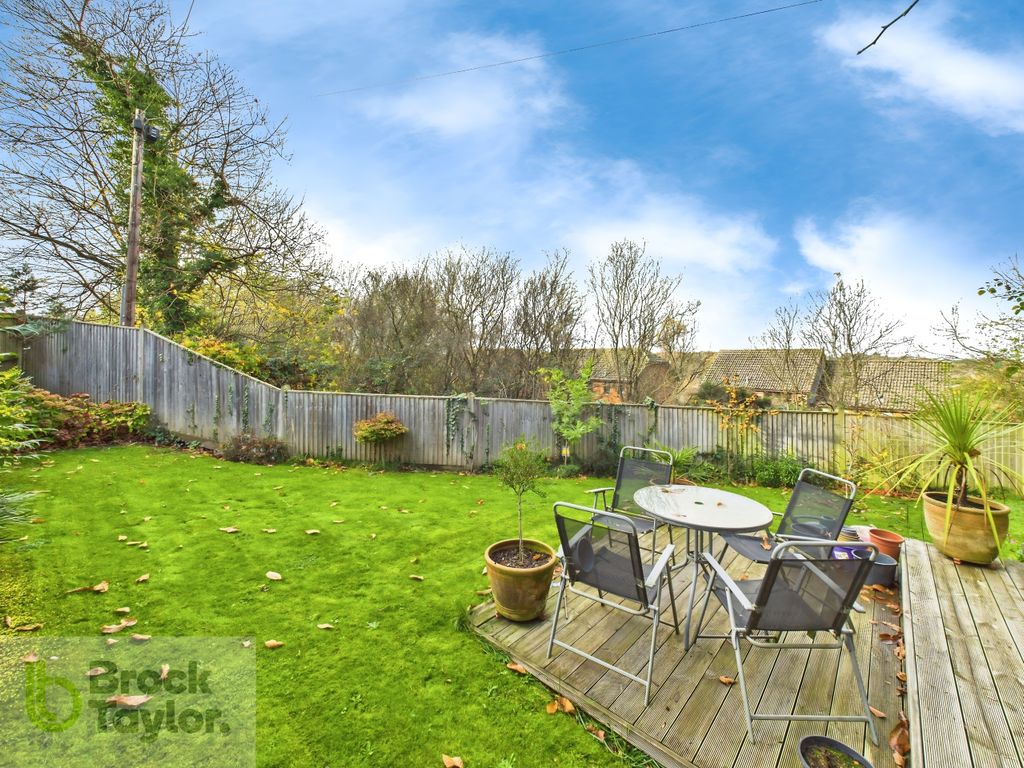 Property photo 3 of 29 51