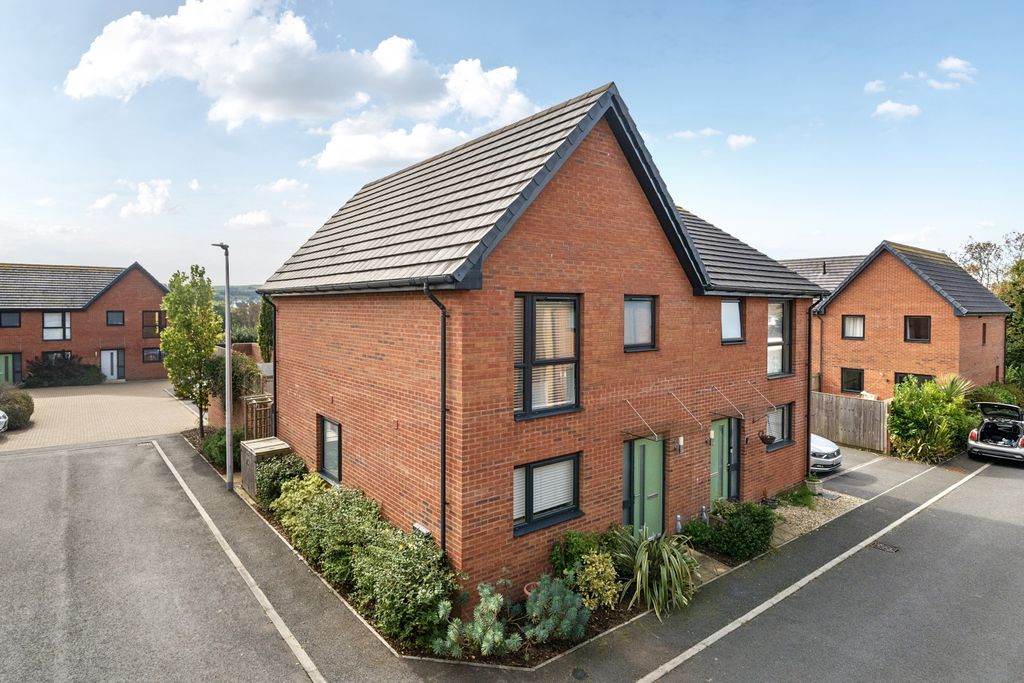 Property photo 1 of 17 1361370-1-68Dd2256Ed546