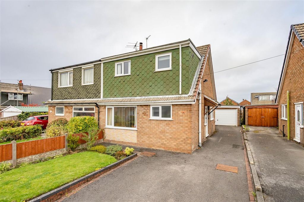 Property photo 1 of 20 Front External