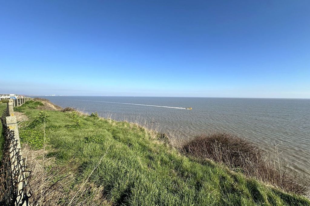 Property photo 3 of 11 Gallery