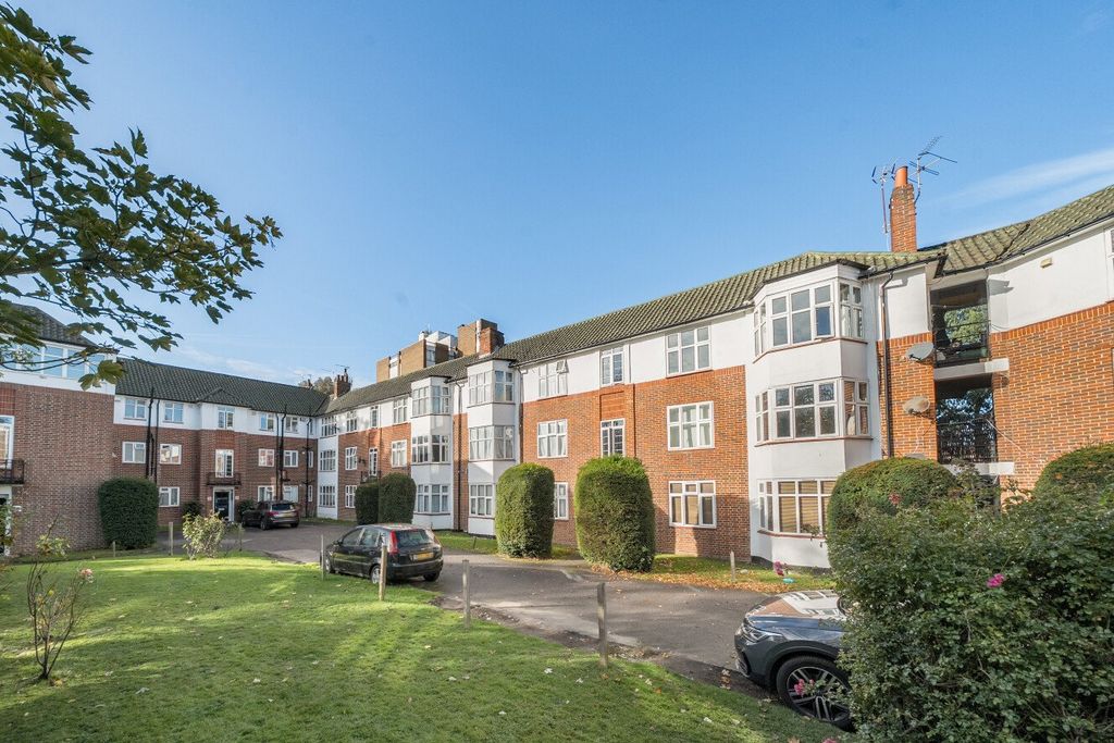 Property photo 3 of 12 Picture No. 37