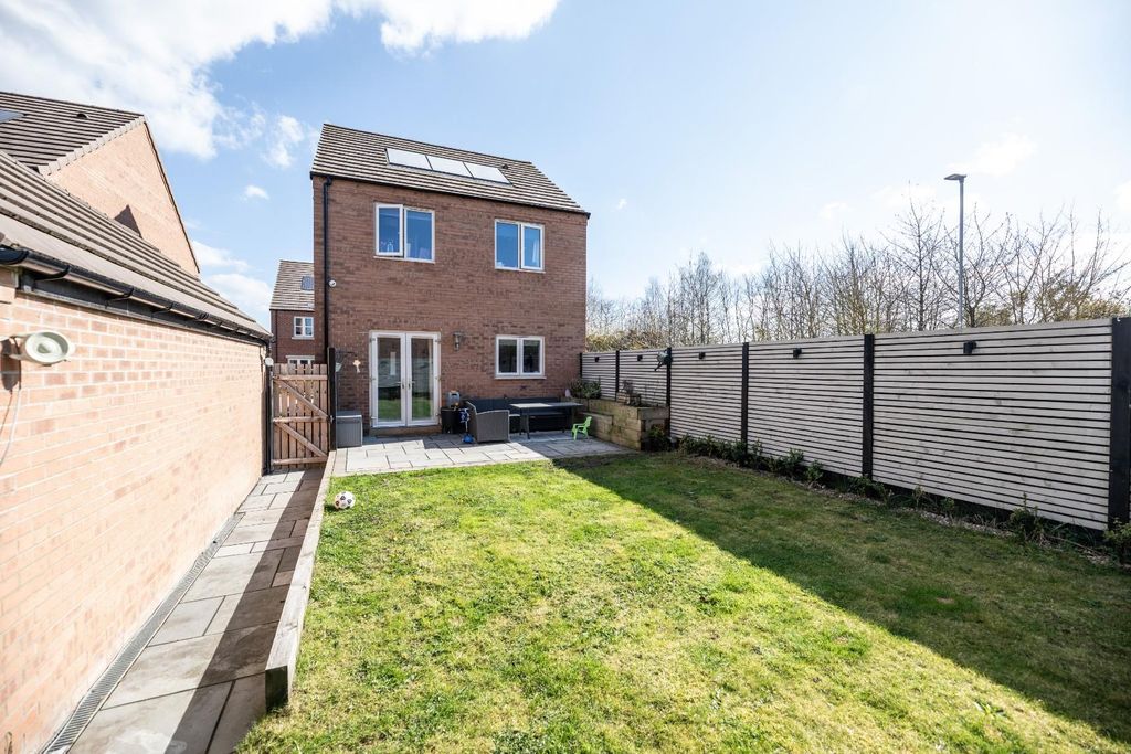Property photo 3 of 18 5C5A9575.Jpg