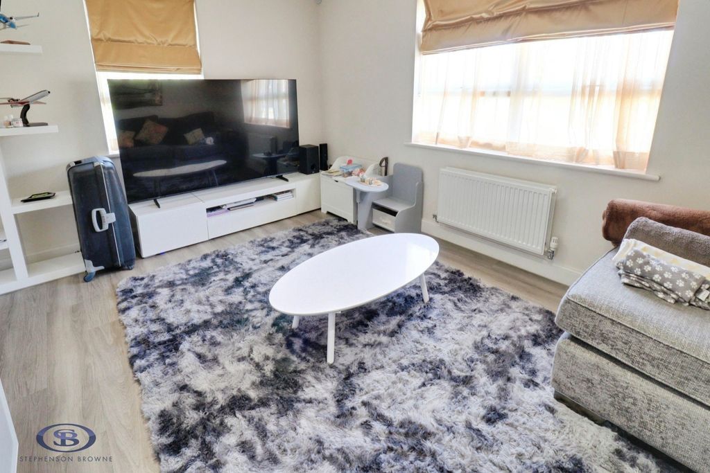 Property photo 2 of 25 Pbox-Img.Jpg