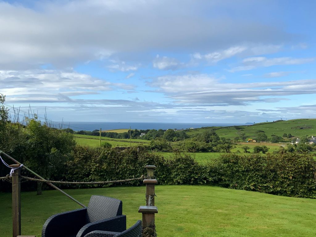 Property photo 2 of 31