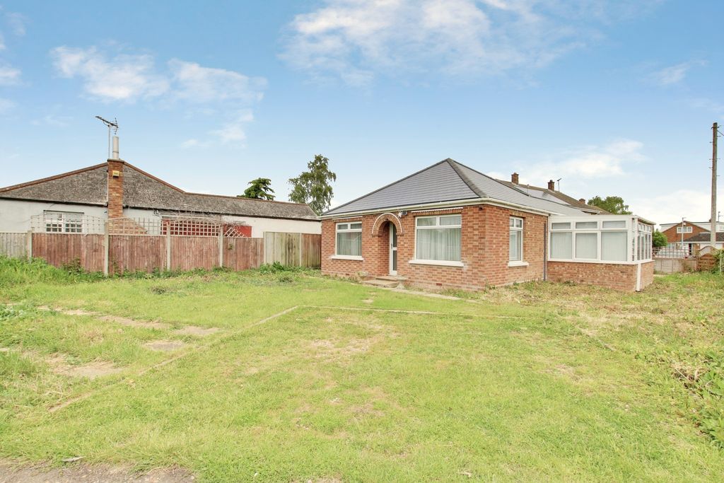 Property photo 1 of 12