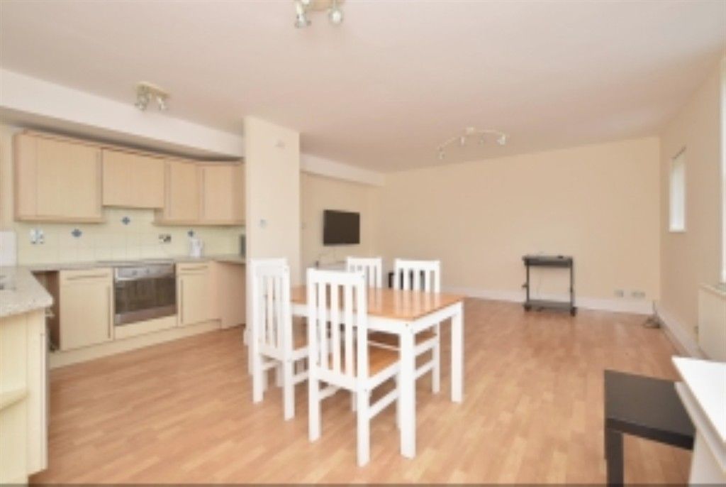 Property photo 3 of 9 Kitchen/Diner