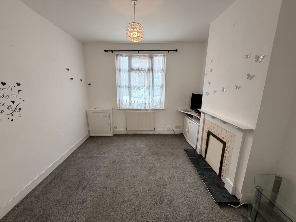 Property photo 3 of 16 Image
