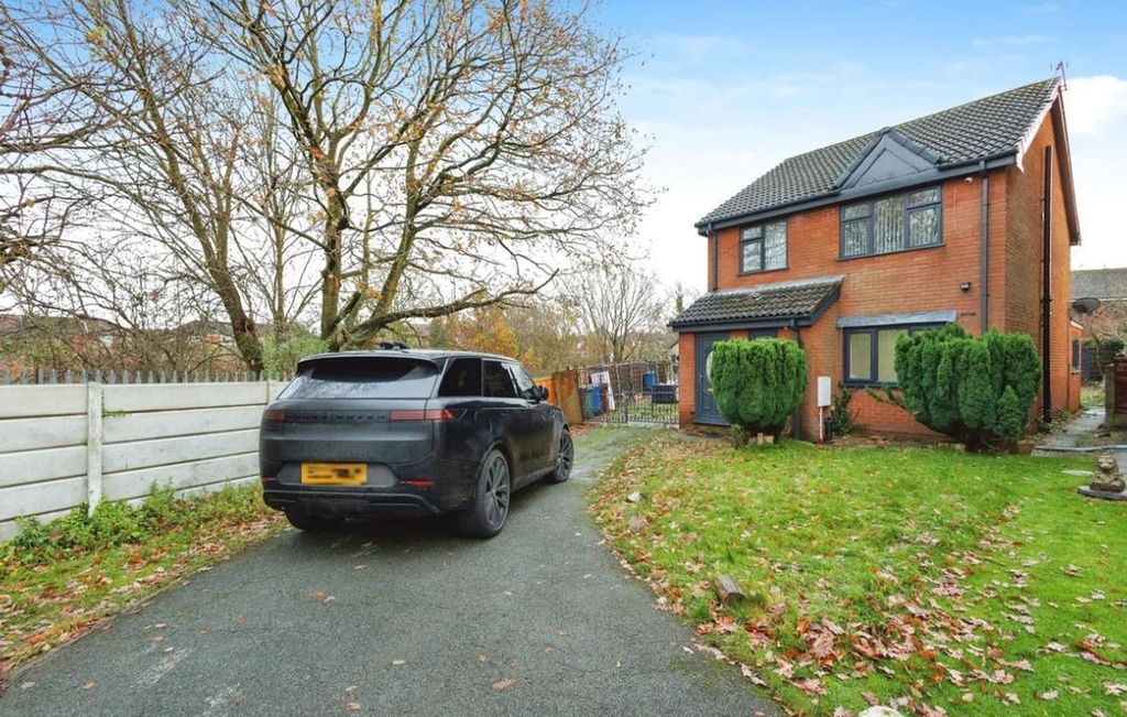 Property photo 2 of 22