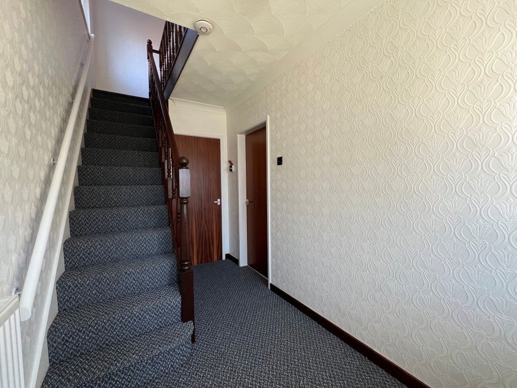 Property photo 3 of 25