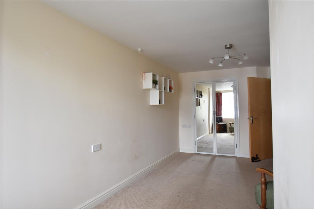 Additional image 6 of 1 bed flat for saleMaple Grange, Henleaze Road, Bristol BS9