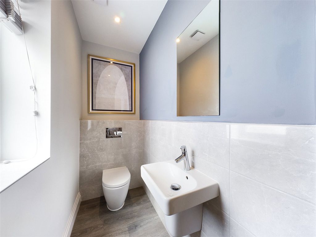 Property photo 2 of 16 Picture No. 02