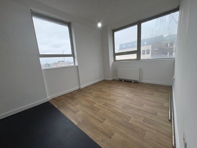 Property photo 3 of 8