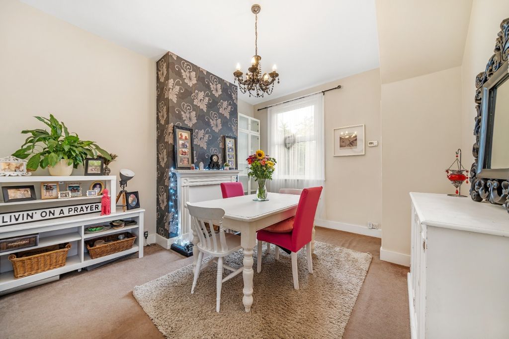 Property photo 2 of 15 2920653