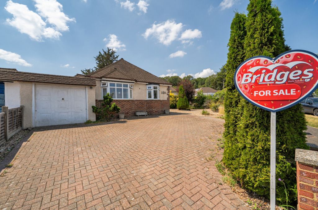 Property photo 1 of 24 1488502-19-6A57Ae...