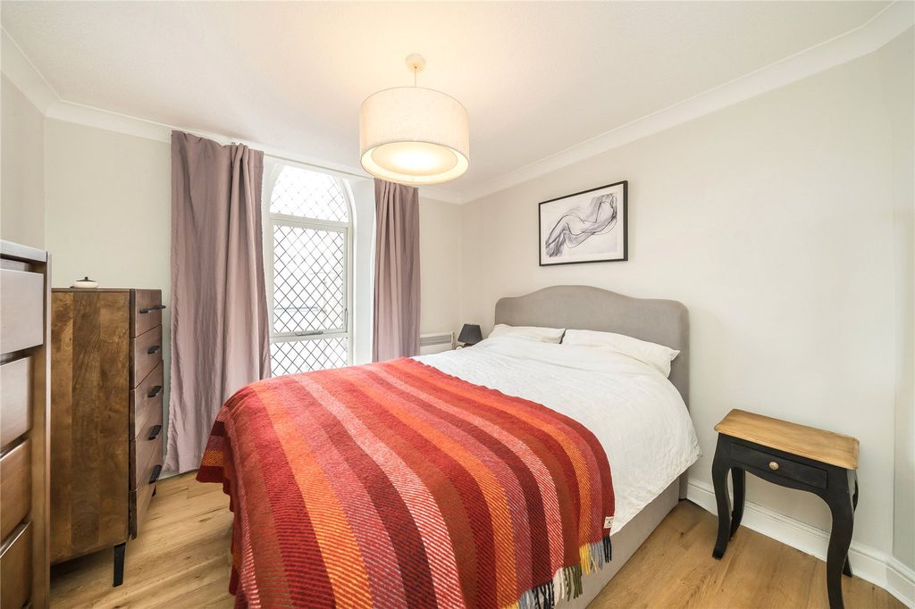 Property photo 3 of 7 Bedroom