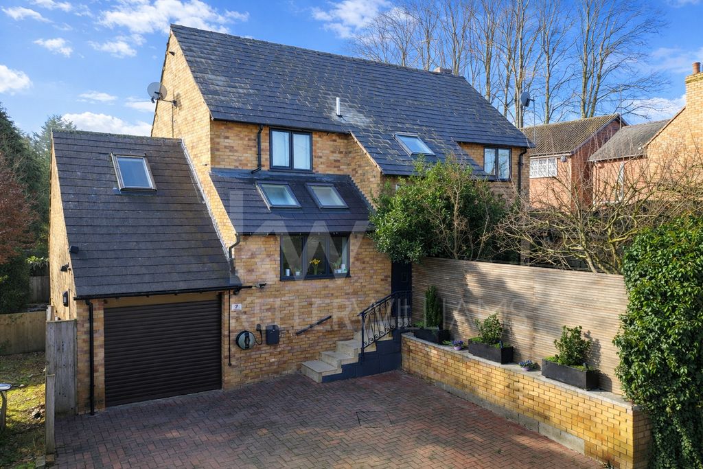 Property photo 3 of 24