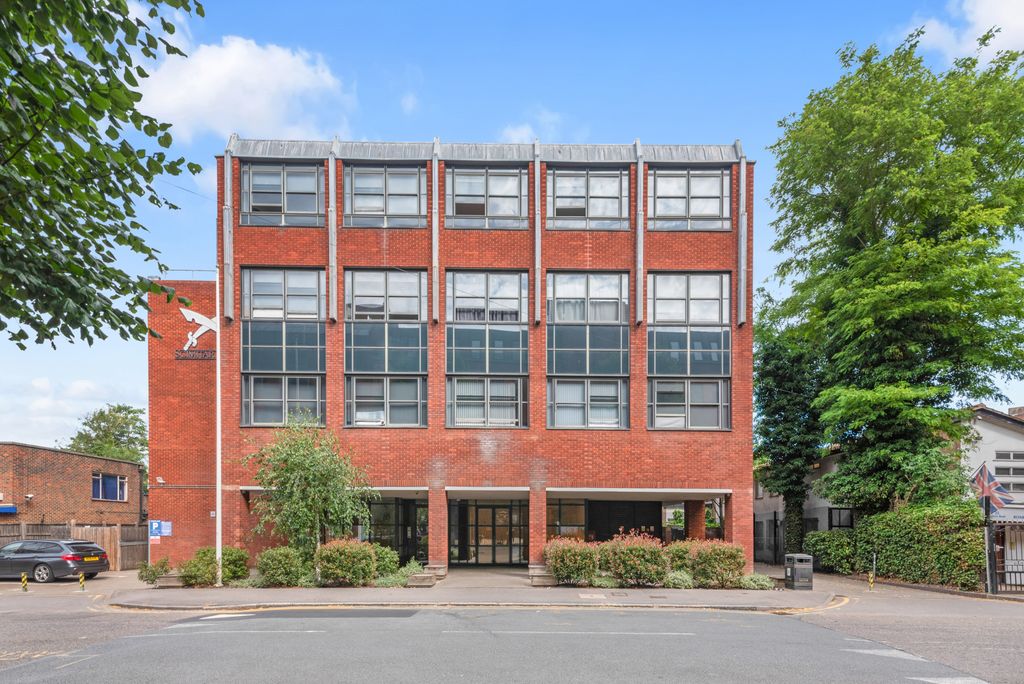 Property photo 1 of 6