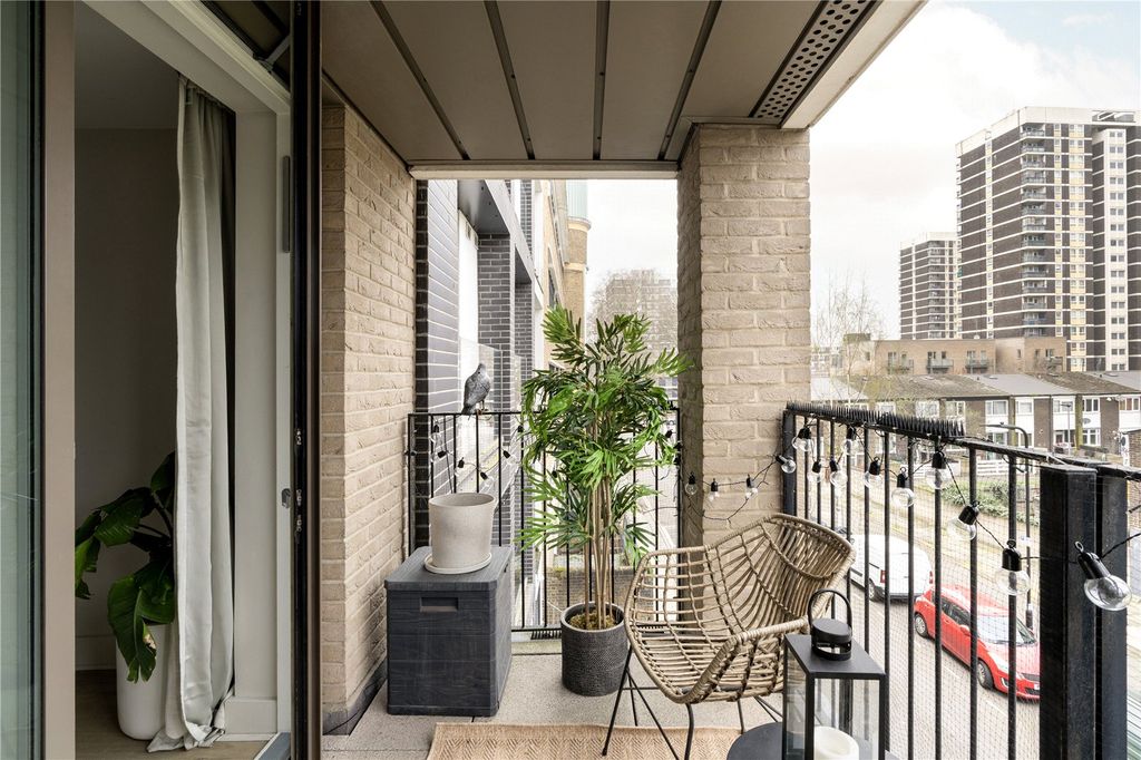 Property photo 2 of 24 Picture No. 24