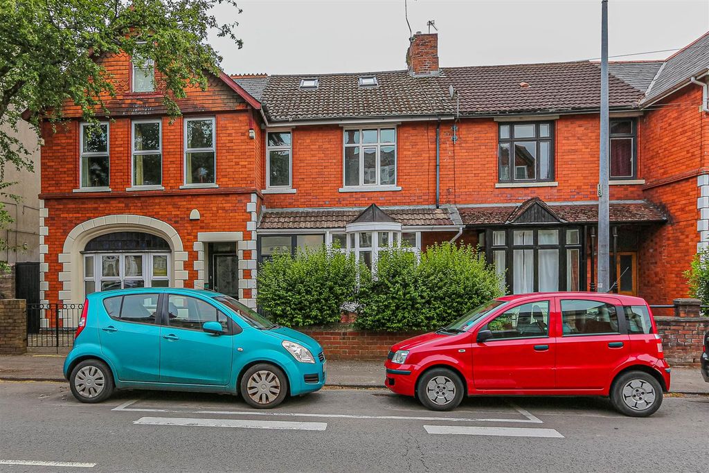 Property photo 1 of 7 Romilly Road 105-2.Jpg