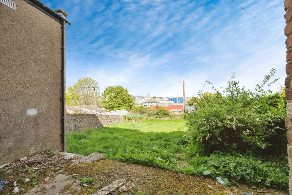 Property photo 2 of 15 Outside