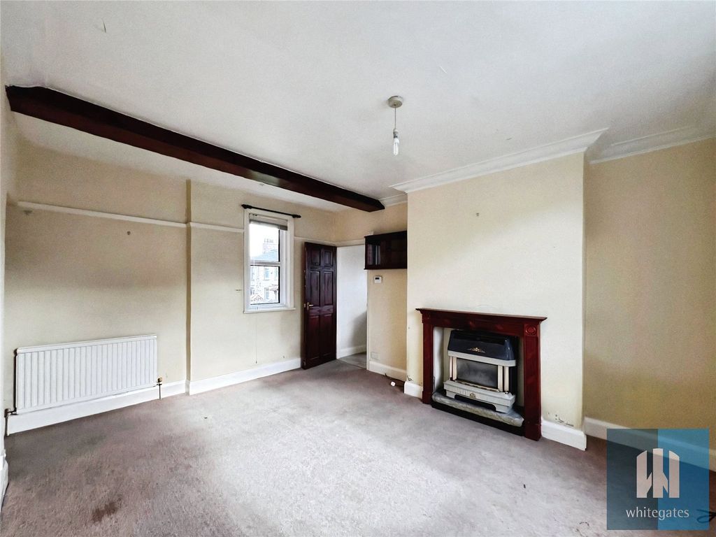 Property photo 3 of 8 Picture No. 04