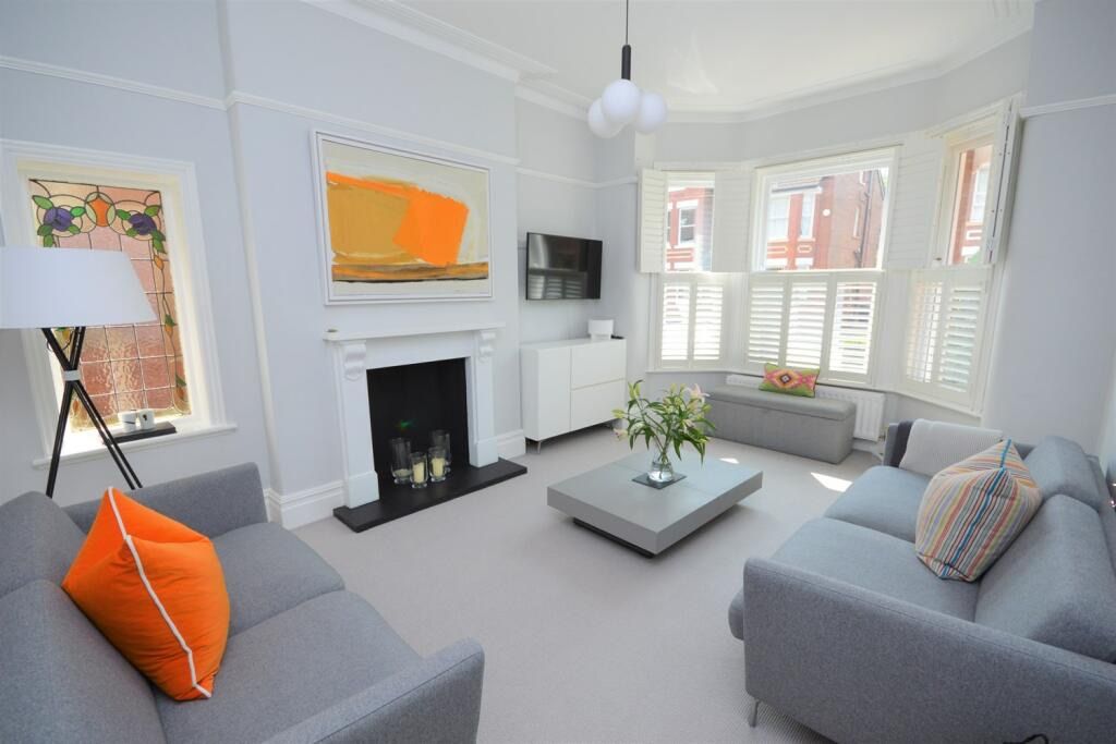 Property photo 1 of 3