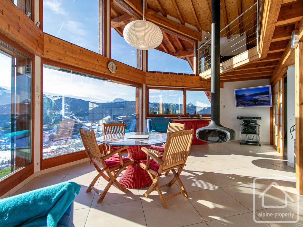 Property photo 2 of 40