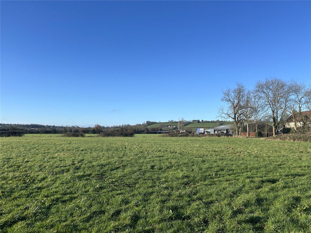 Property photo 2 of 8 Picture No. 05